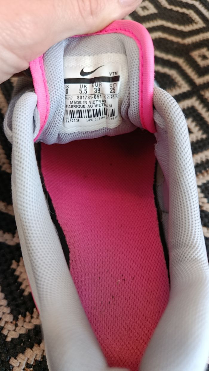 Chaussure nike 39 - photo numéro 4