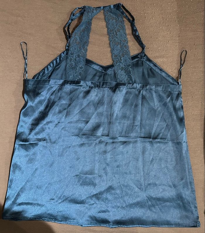 Haut de pyjama bleu canard en soie – TQF – Taille M – Neuf - photo numéro 3