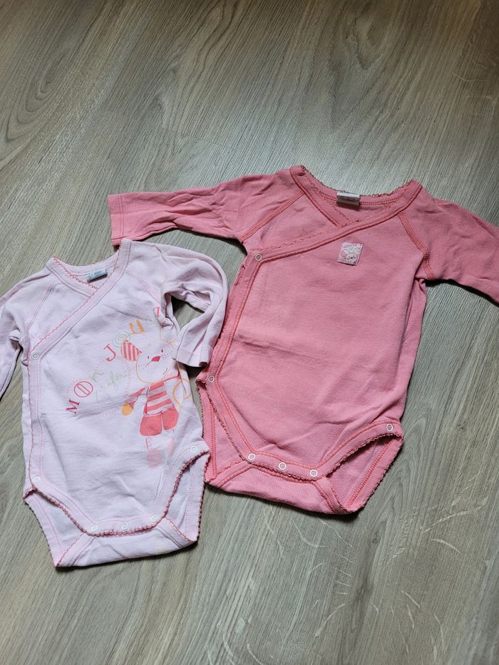 Lot de 2 bodies Absorba  3 mois 60 cm - photo numéro 2