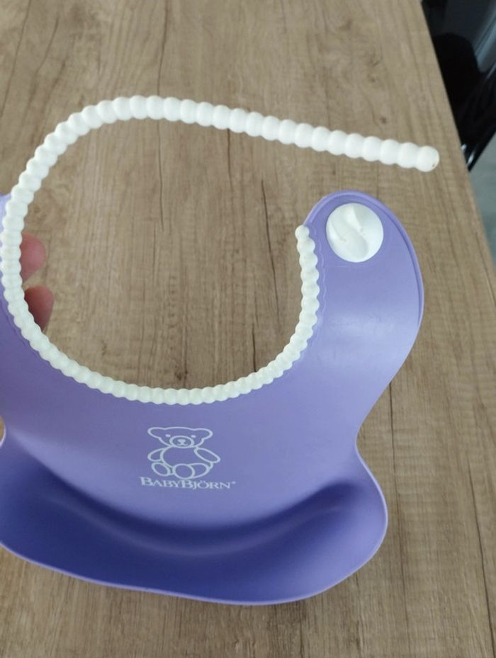 Bavoir plastique bébé violet Babybjörn - photo numéro 3