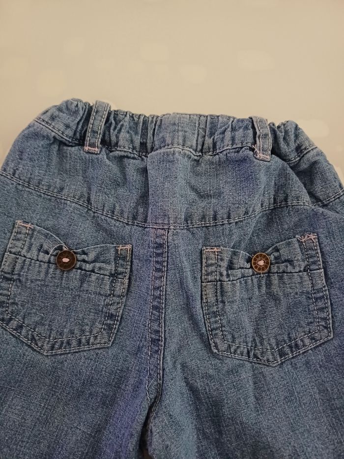 Un pantalon taille 6 mois - photo numéro 5