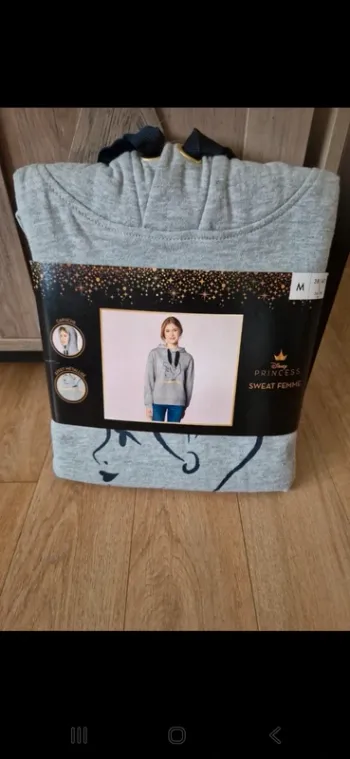 🛍 sweat en coton neuf taille 38