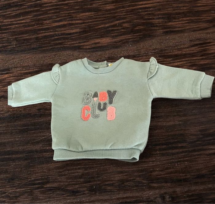 Pull baby fille