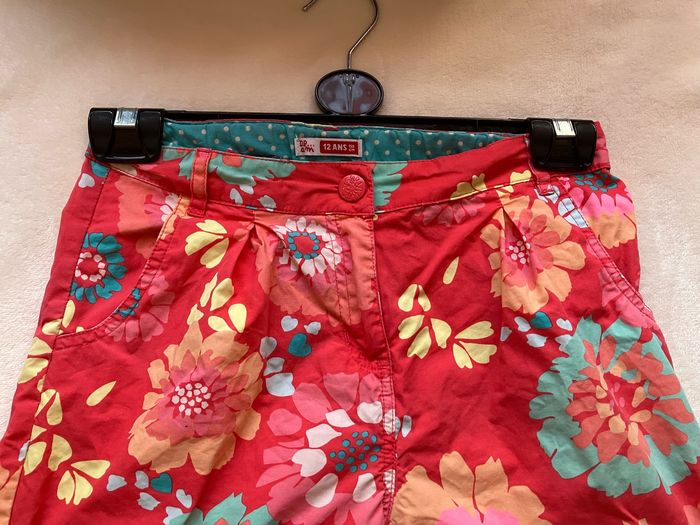 Short léger réglable DPAM 10/12 ans (2€50) - photo numéro 2
