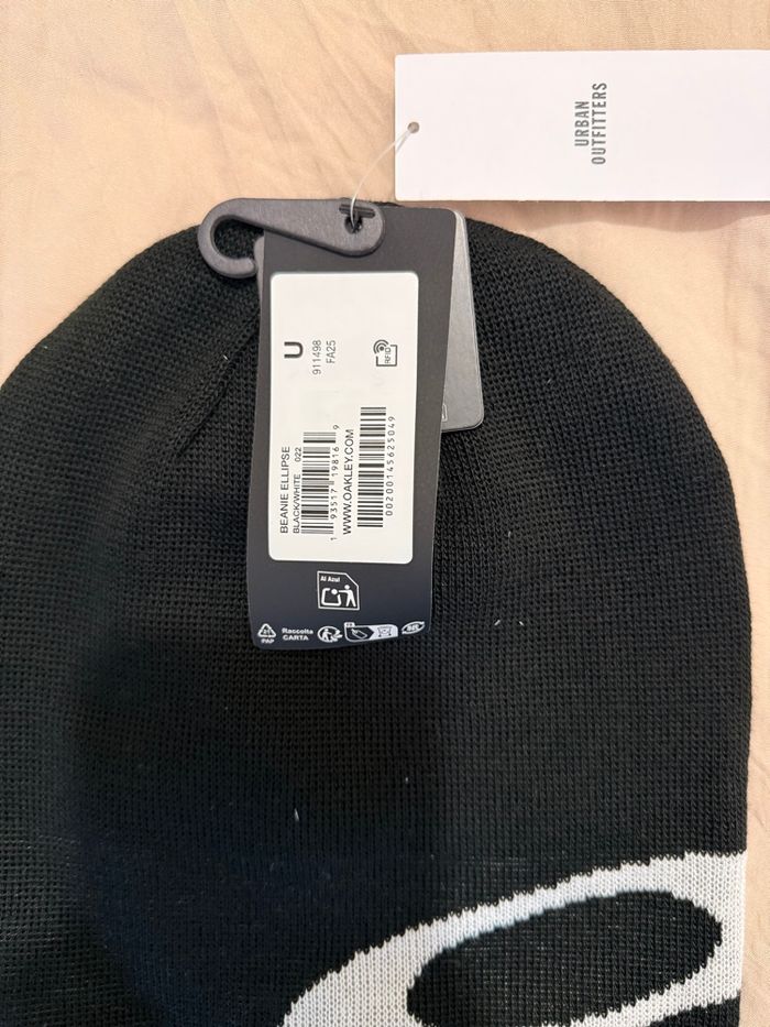 Bonnet Oakley réversible à éclipse noir - photo numéro 2