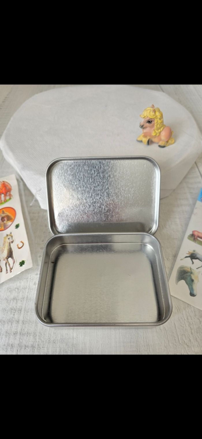 Boîte-figurine et stickers chevaux - photo numéro 10