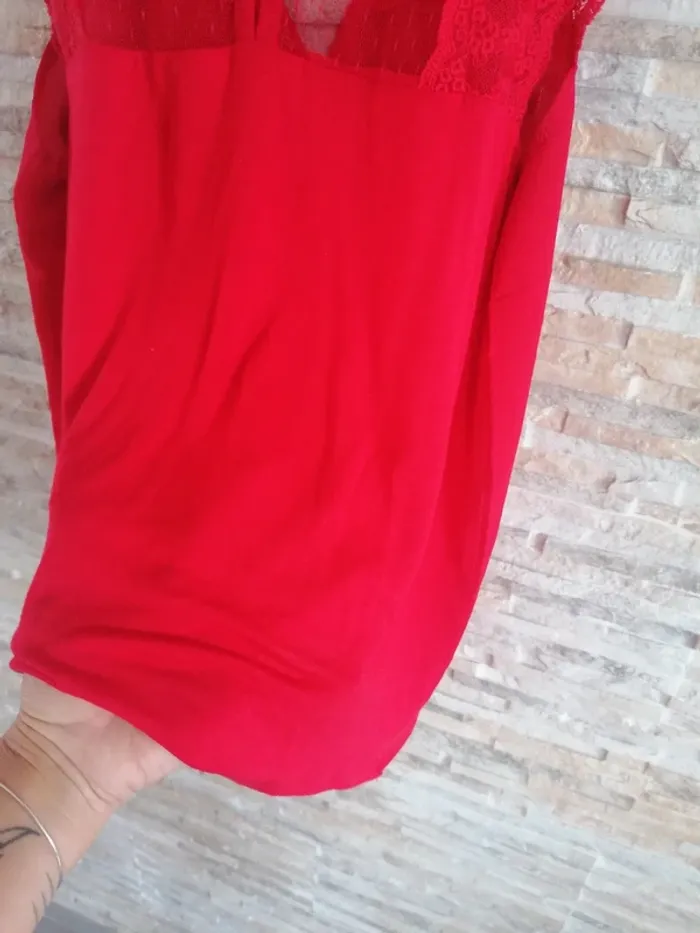 Top/haut rouge naf naf dentelle taille M #Vêtements_femmes_krocaro - photo numéro 10