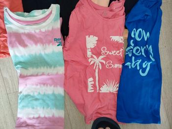 Lot de 8 tee-shirt fille taille 8 ans