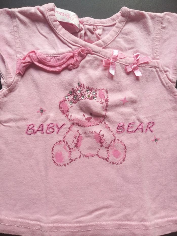 Joli t-shirt manche courte en 3 mois - photo numéro 2