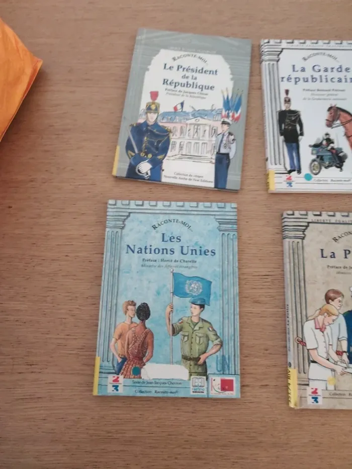 4 livres - photo numéro 2