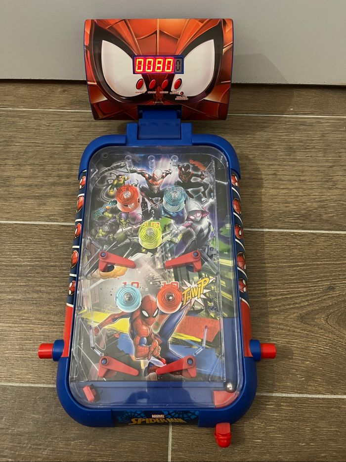 Flipper Spiderman