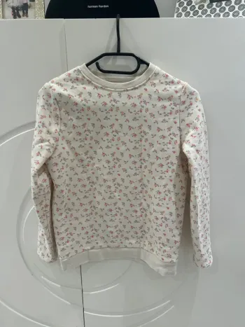 Sweat taille 12 ans