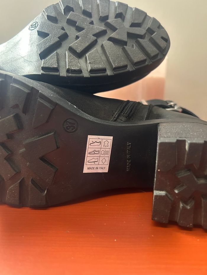Bottines GALIX en cuir  neuve (valeur 189,90€) - photo numéro 3