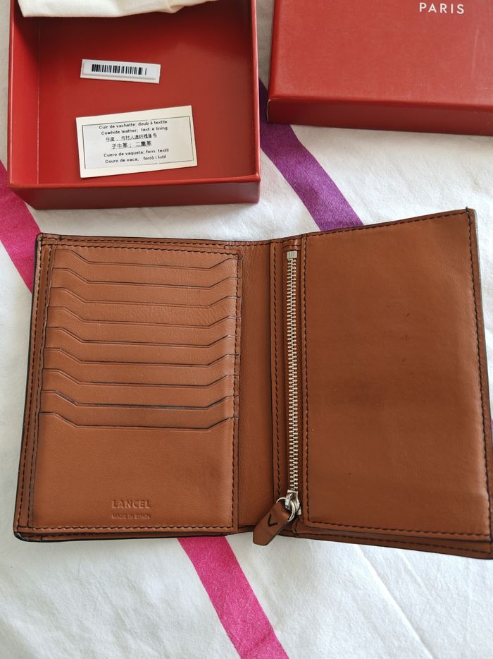 Porte feuille Lancel cuir de vachette - photo numéro 2