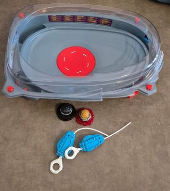 Arène Beyblade Burst Surge motorisée