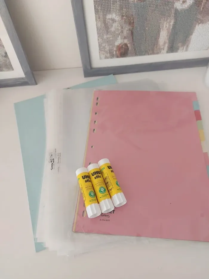Lot de fournitures scolaires