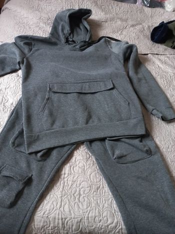 Ensemble  jogging  John H
