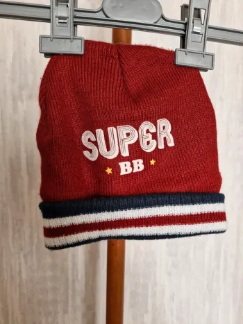 Bonnet garçon 48 cm Mots d'enfants rouge suber bb acrylique polyester