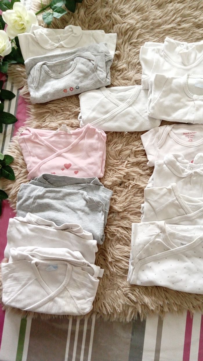 Lot vêtements bébé fille 6-9 mois - photo numéro 5