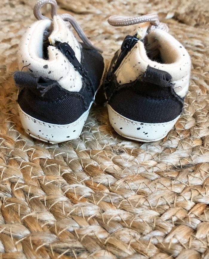 🍁 Basket beige & noir Kiabi 3/6 mois 🍁 - photo numéro 5