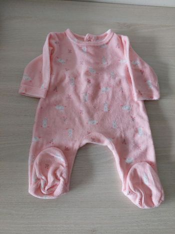 Grenouillère 1 mois fille motif lapin