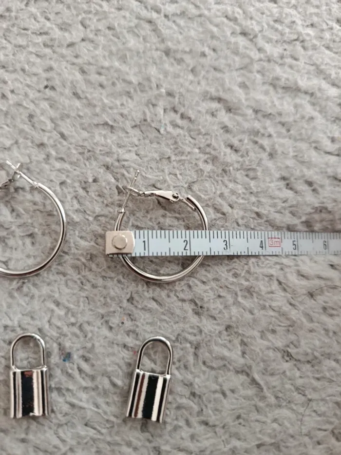 Boucle d'oreille petit anneaux / créole cadenas - photo numéro 3