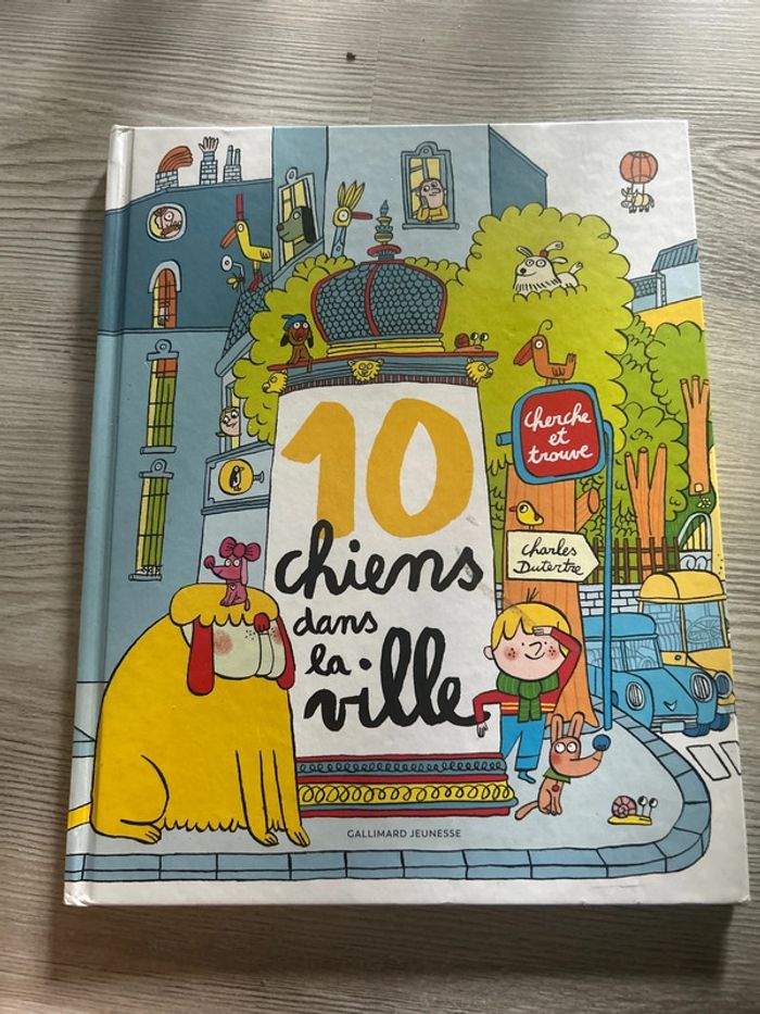 Livre cherche et trouve