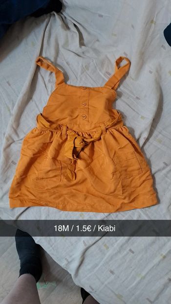 Robe à bretelles moutarde