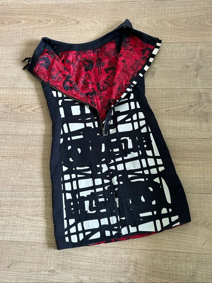 Robe noire et imprimée sans manches Desigual taille 36 bon état - photo numéro 9