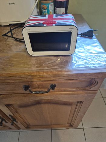 Radio réveil style anglais