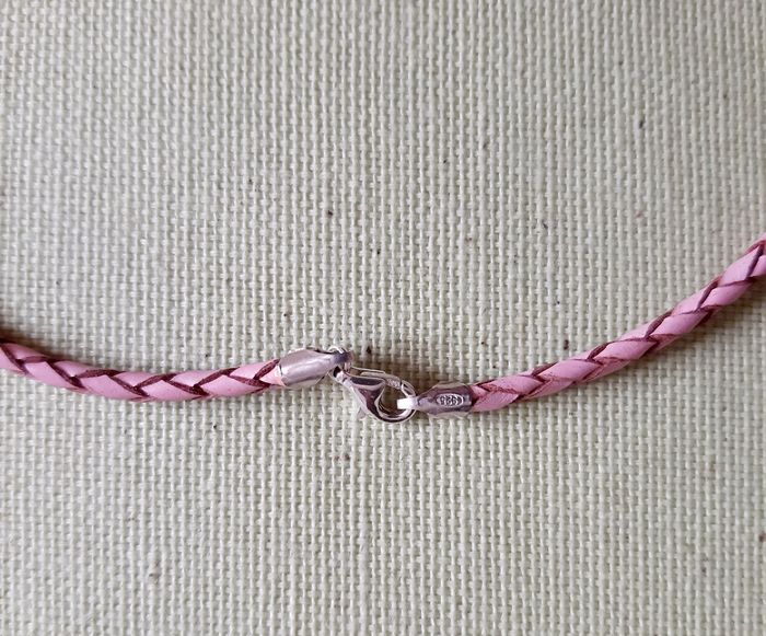 Ras de cou en cuir rose neuf - photo numéro 2