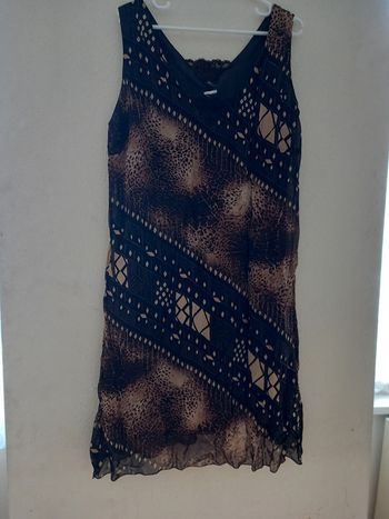 Longue robe d été marron et motifs Taille : 40