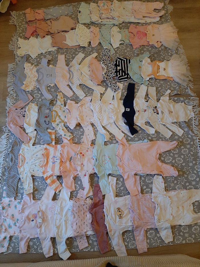 Gros lot bebe fille 0 à 3mois - photo numéro 2