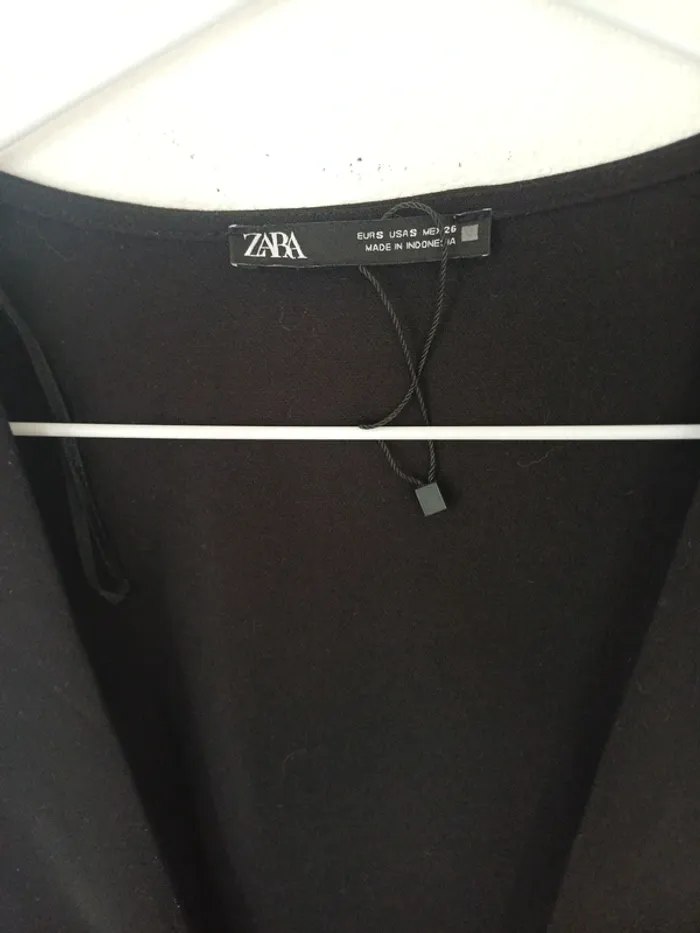 Robe noir zara - photo numéro 2