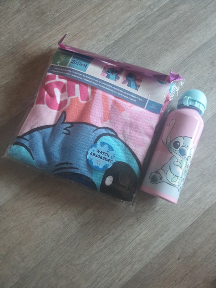 Cape de bain + gourde rose