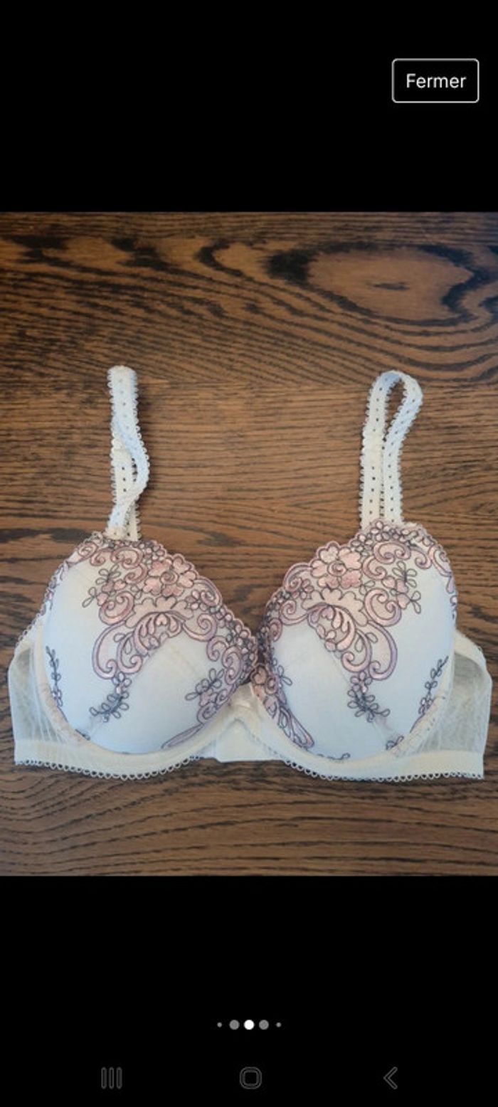 Soutien gorge Hunkemöller blanc/rose fr 90C - photo numéro 13
