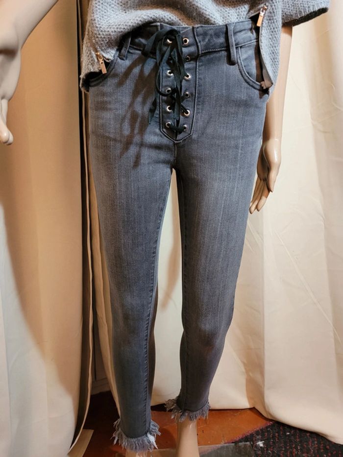 Jean gris skinny taille lacet