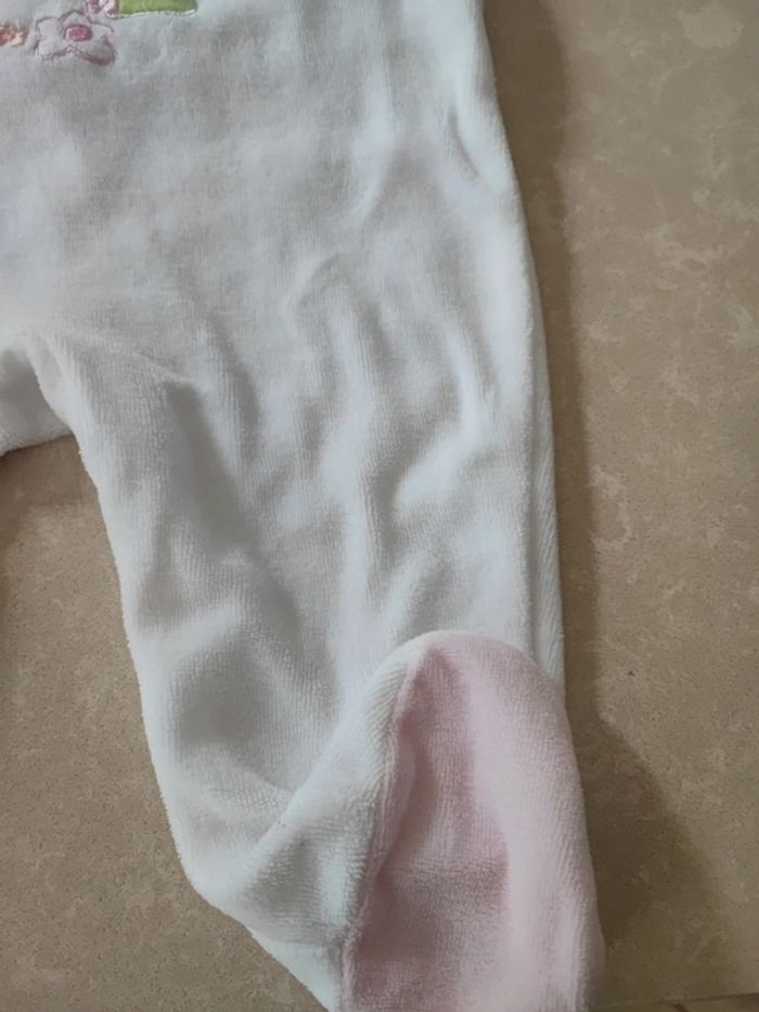 Adorable pyjama 🍭 3 mois - photo numéro 3