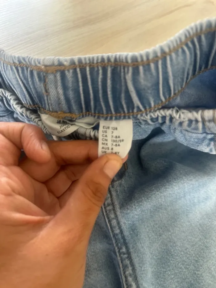 Jean bleu clair H&M – Taille 7/8 ans - photo numéro 6