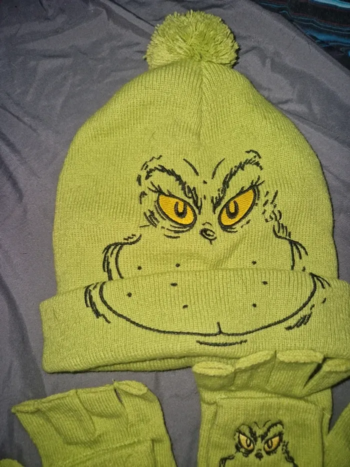 Bonnet et gants grinch - photo numéro 2