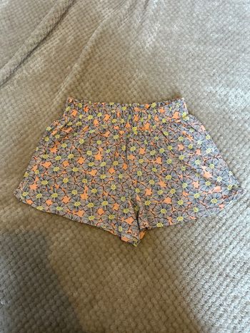 Short fleuri