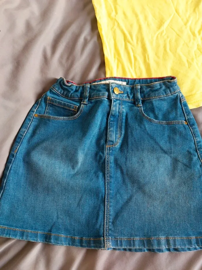 👗👖 Lot fille 12 ans – Haut Vertbaudet + short & jupe en jean Monoprix - photo numéro 4