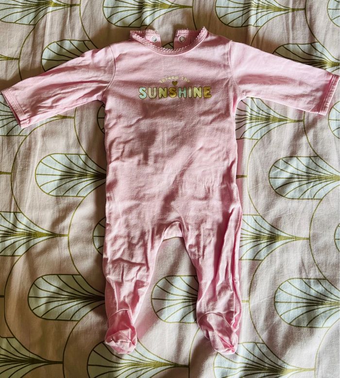 Lot de 3 Pyjamas avec pieds KIABI – 3 mois – Excellent état - photo numéro 3