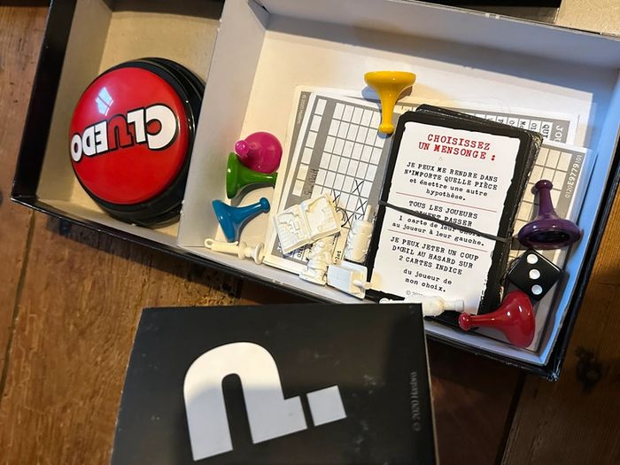 Jeu de société Cluedo édition menteurs buzzeur soirée complet Hasbro - photo numéro 5