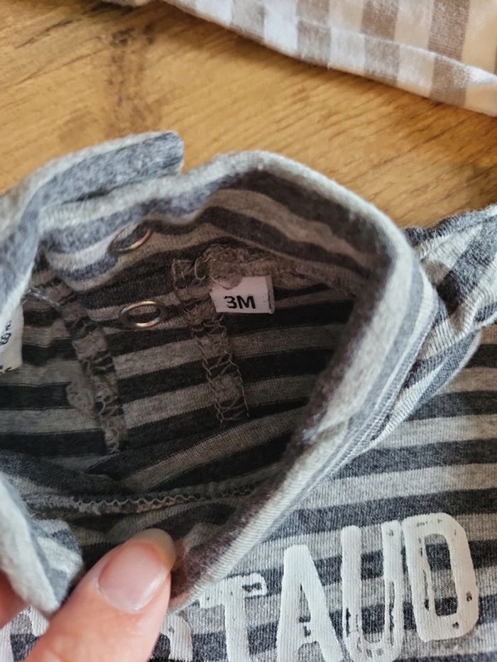 Lot de 4 tee shirt manches longues - photo numéro 4