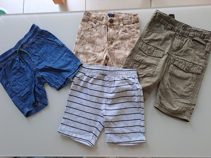 Lot de vêtements garçon Été 6 ans - photo numéro 2