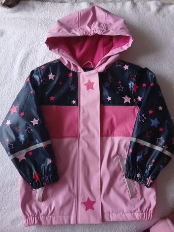 Jolies veste imperméable taille 3/4 ans 