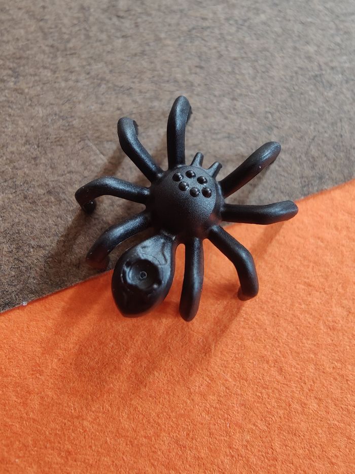 16 araignées noires LEGO - Etat neuf 🌟 - Envoi rapide 🚚💨 - photo numéro 2