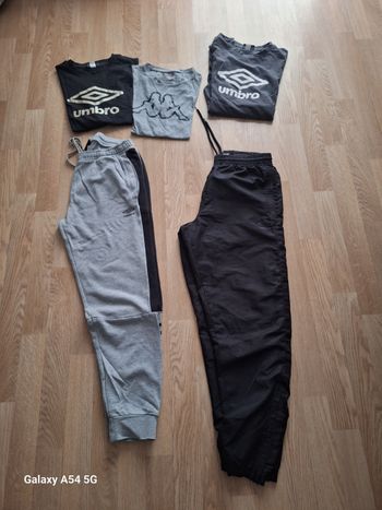 Lot de vêtements sport