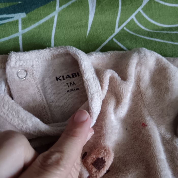 Lot pyjama et bodys - photo numéro 3